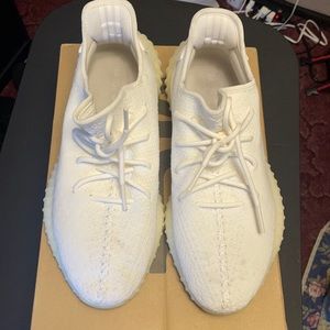 Men’s Yeezy Boost 350 V2 Cream White Color-way Size 11.5